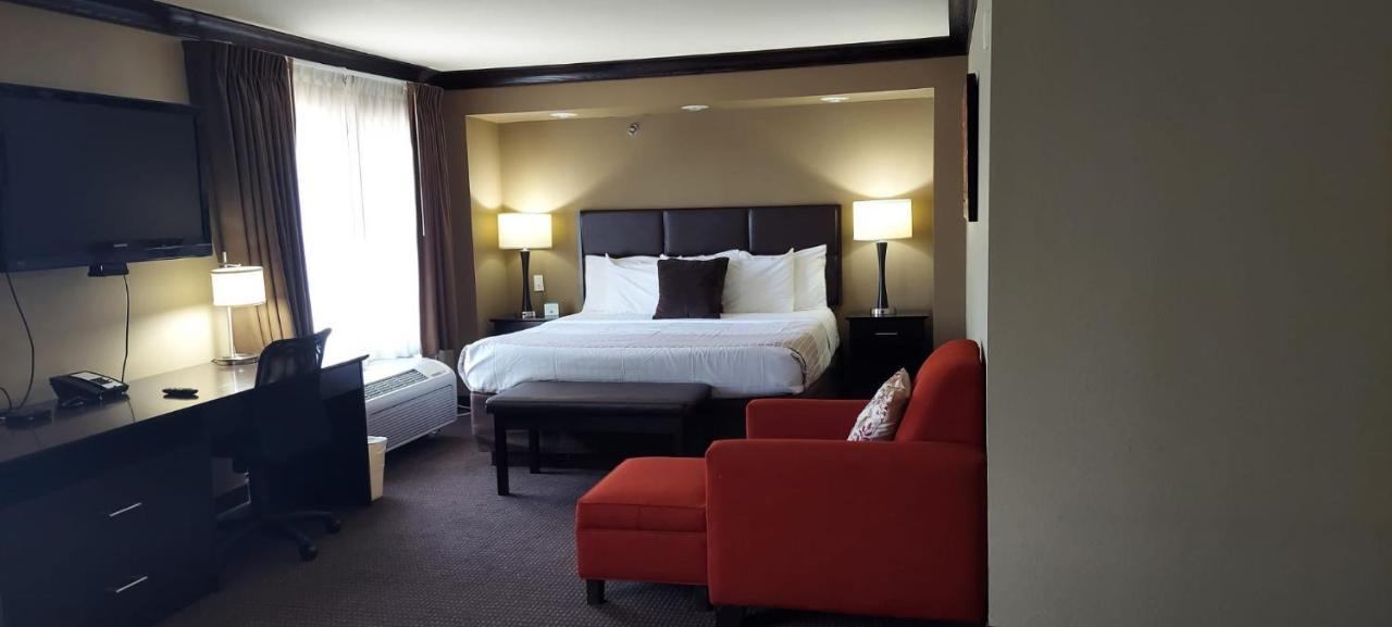 Parkwood Inn & Suites Манхатън Екстериор снимка