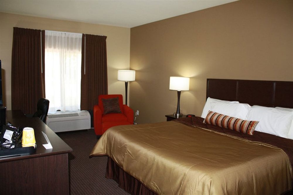 Parkwood Inn & Suites Манхатън Екстериор снимка